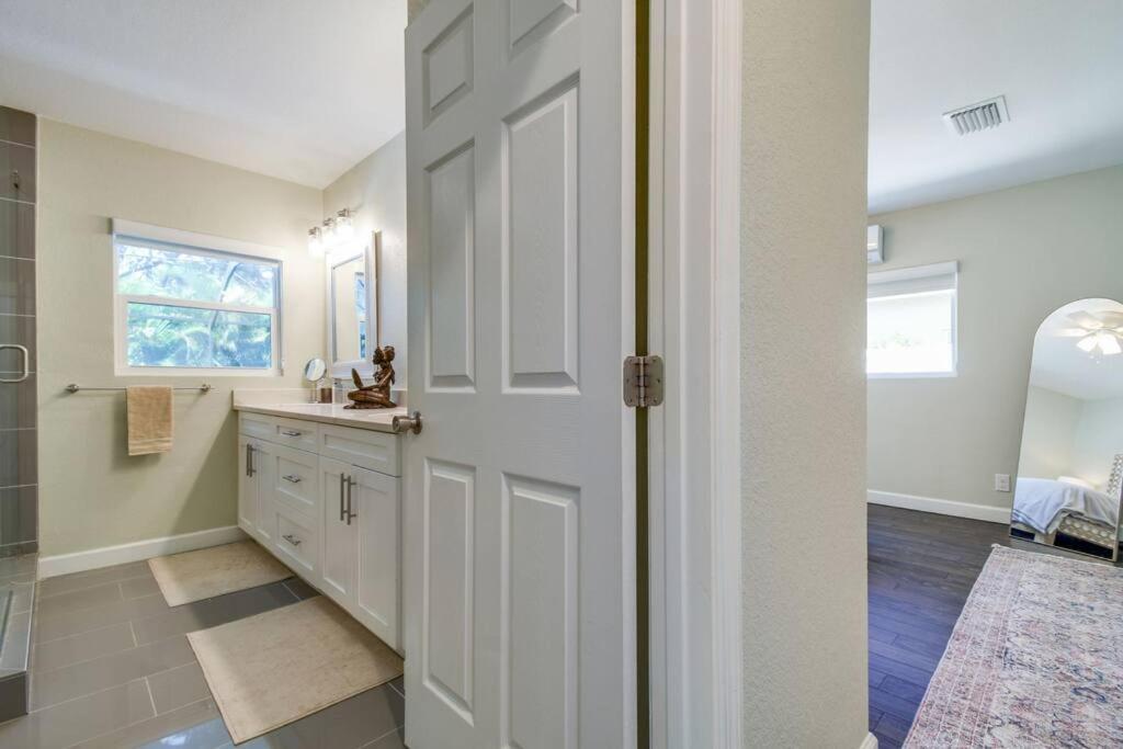 Luxury Home In The Heart Of South Tampa & Pool! Екстер'єр фото
